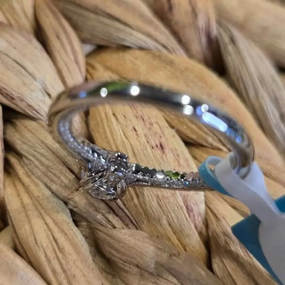 Unbranded elegant sterling